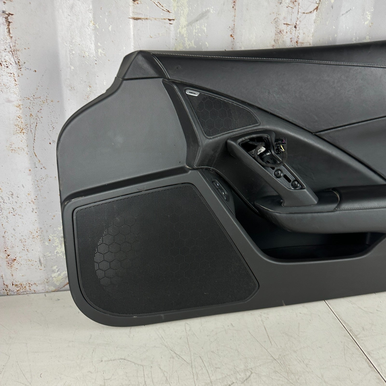 2014-2019 CHEVROLET CORVETTE C7 FRONT RIGHT SIDE INTERIOR DOOR PANEL BLACK OEM