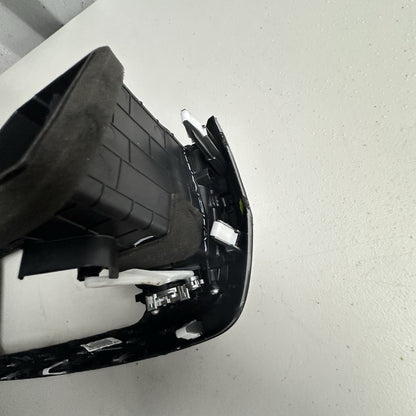 16-18 KIA SORENTO CENTER DASH RADIO SURROUND BEZEL TRIM PANEL Assembly Silver