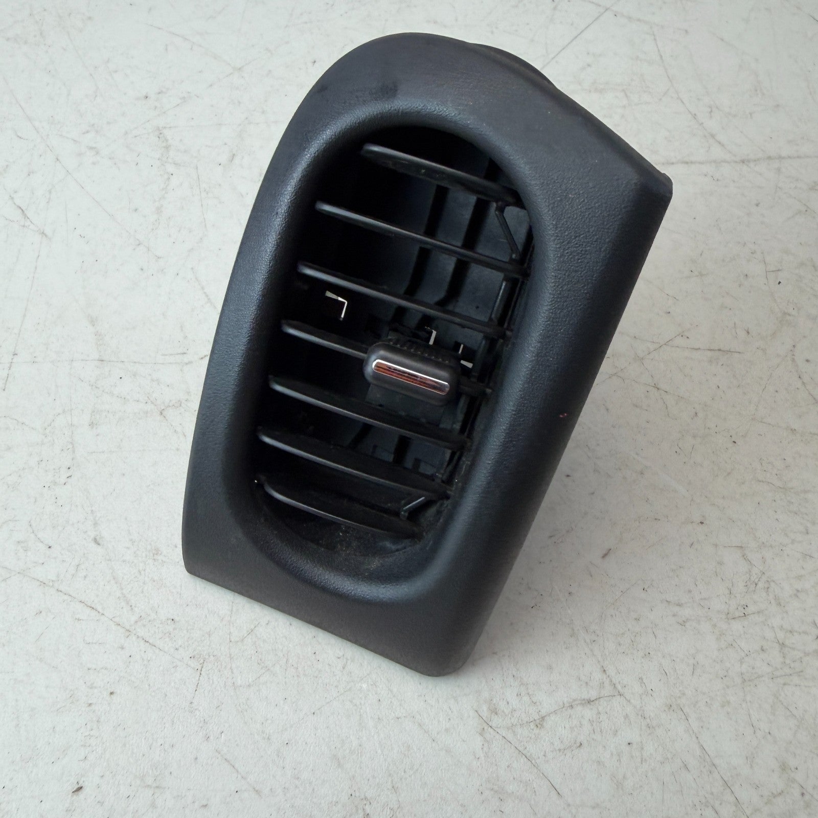 2005-2013 CHEVROLET CORVETTE RIGHT SIDE DASH AC HEATER AIR VENT GRILLE BLACK OEM