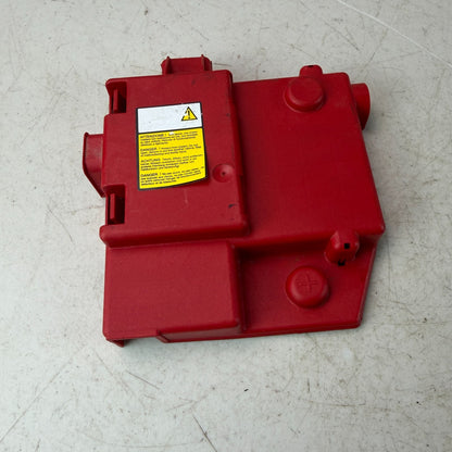 2017-2020 MASERATI LEVANTE BATTERY POSITIVE TERMINAL JUNCTION FUSE BOX COVER OEM