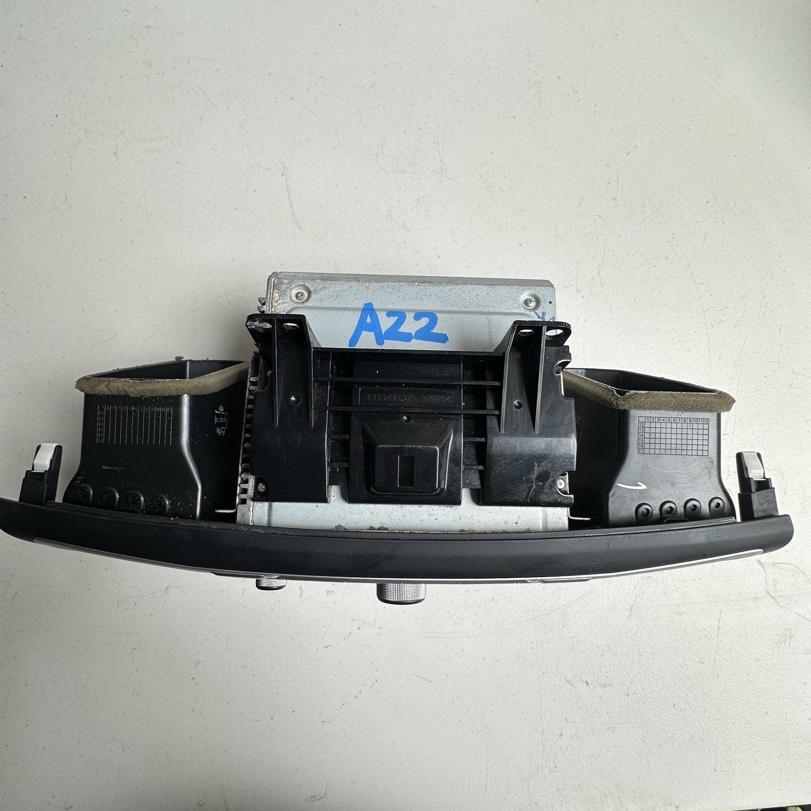 2013-15 Honda Accord AM FM Radio Single Disc CD Player w Bezel 39100-T2A-A320