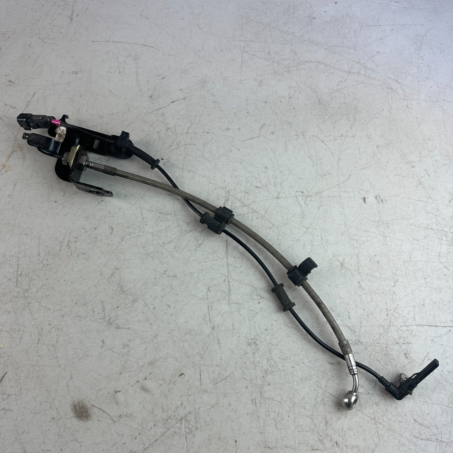 2014-2019 CHEVROLET CORVETTE REAR RIGHT PASSENGER BRAKE HOSE W/ ABS SENSOR OEM