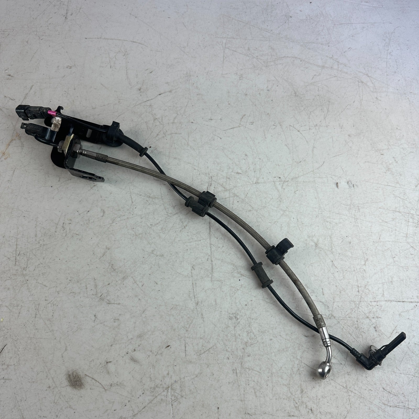 2014-2019 CHEVROLET CORVETTE REAR RIGHT PASSENGER BRAKE HOSE W/ ABS SENSOR OEM