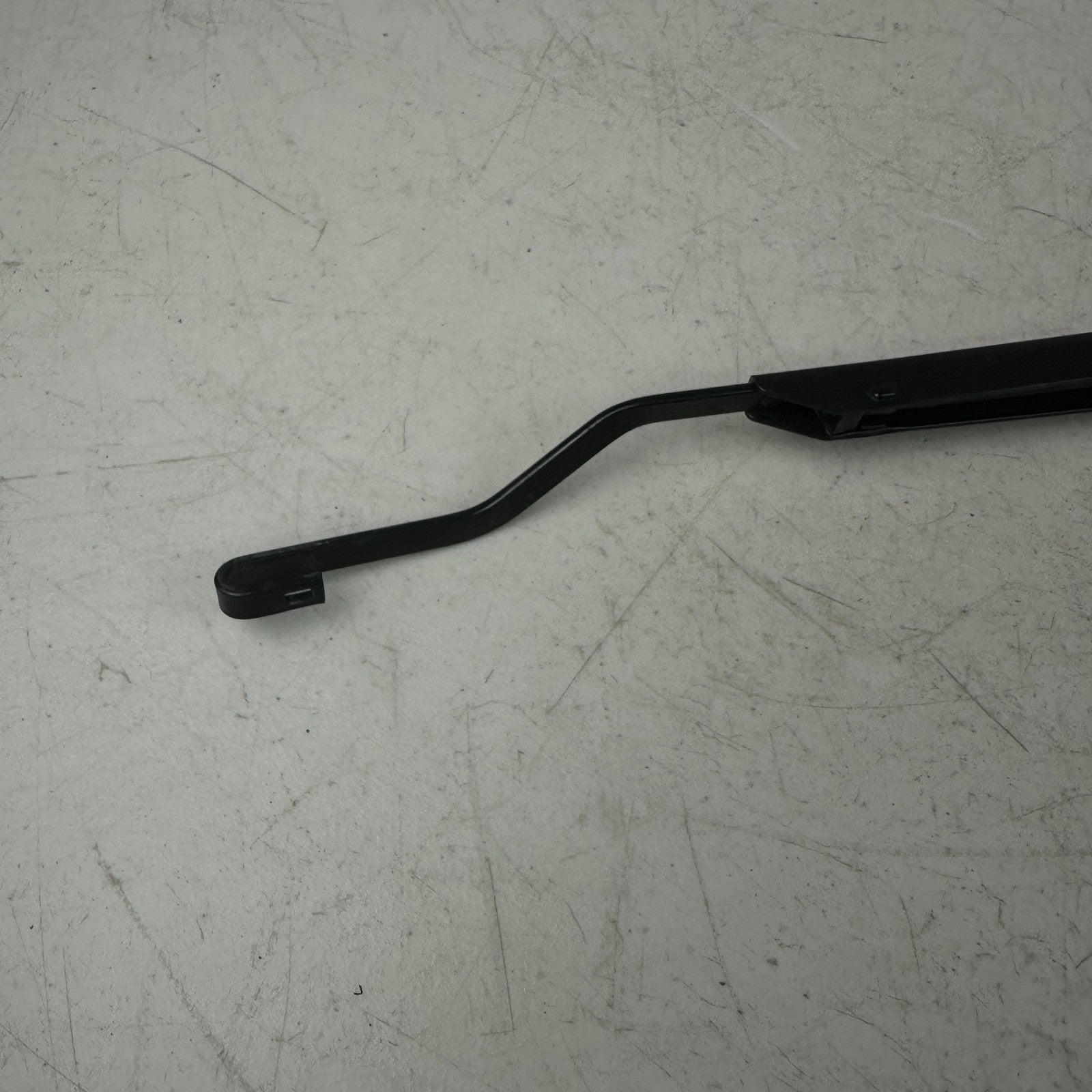 2014 - 2019 CHEVROLET CORVETTE FRONT WINDSHIELD LEFT DRIVER SIDE WIPER ARM OEM