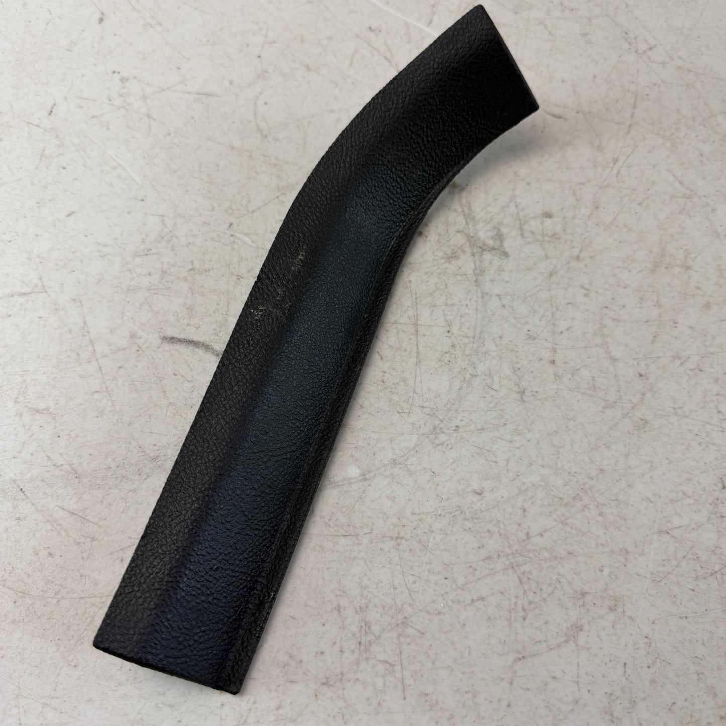 2005-2013 CHEVROLET CORVETTE LEFT SIDE LOWER B PILLAR COVER TRIM AAA38889 OEM