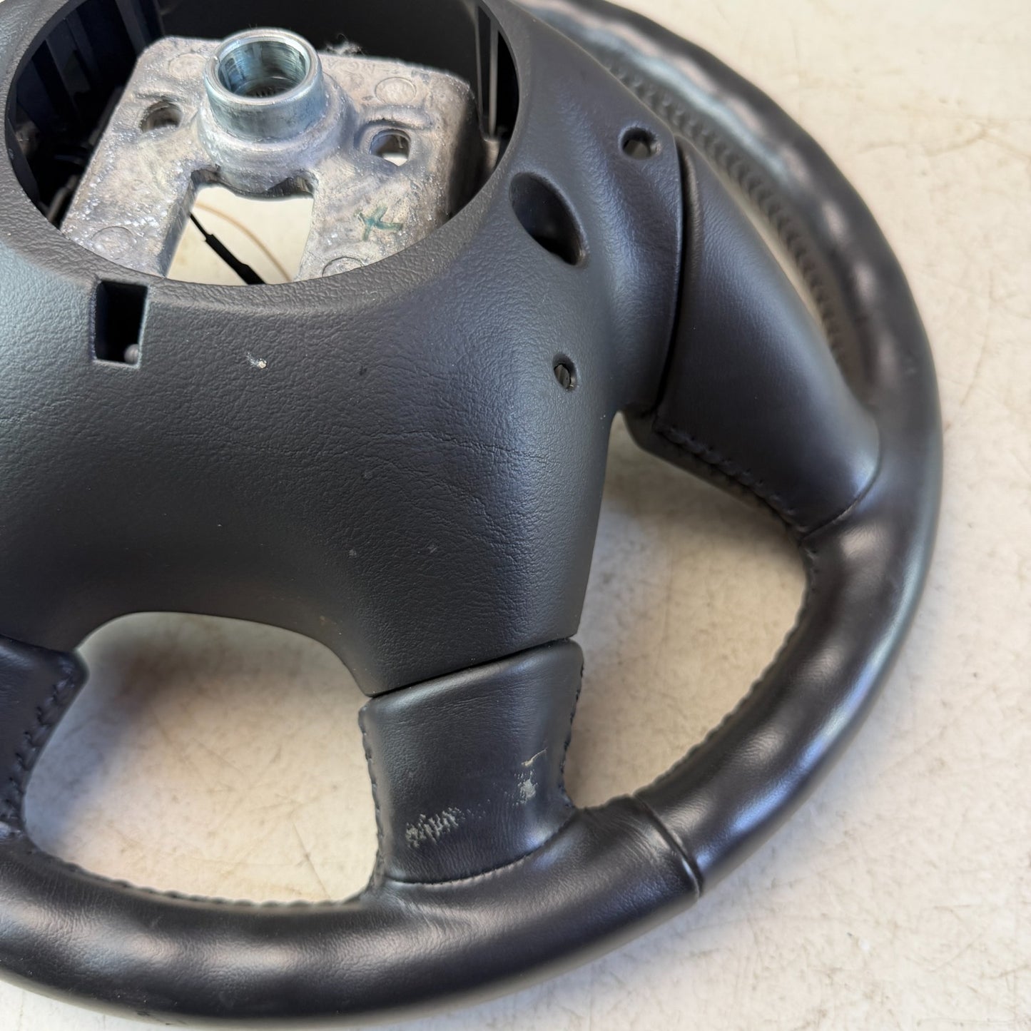 2005-2013 CHEVROLET CORVETTE C6 FRONT LEFT STEERING WHEEL BLACK LEATHER OEM