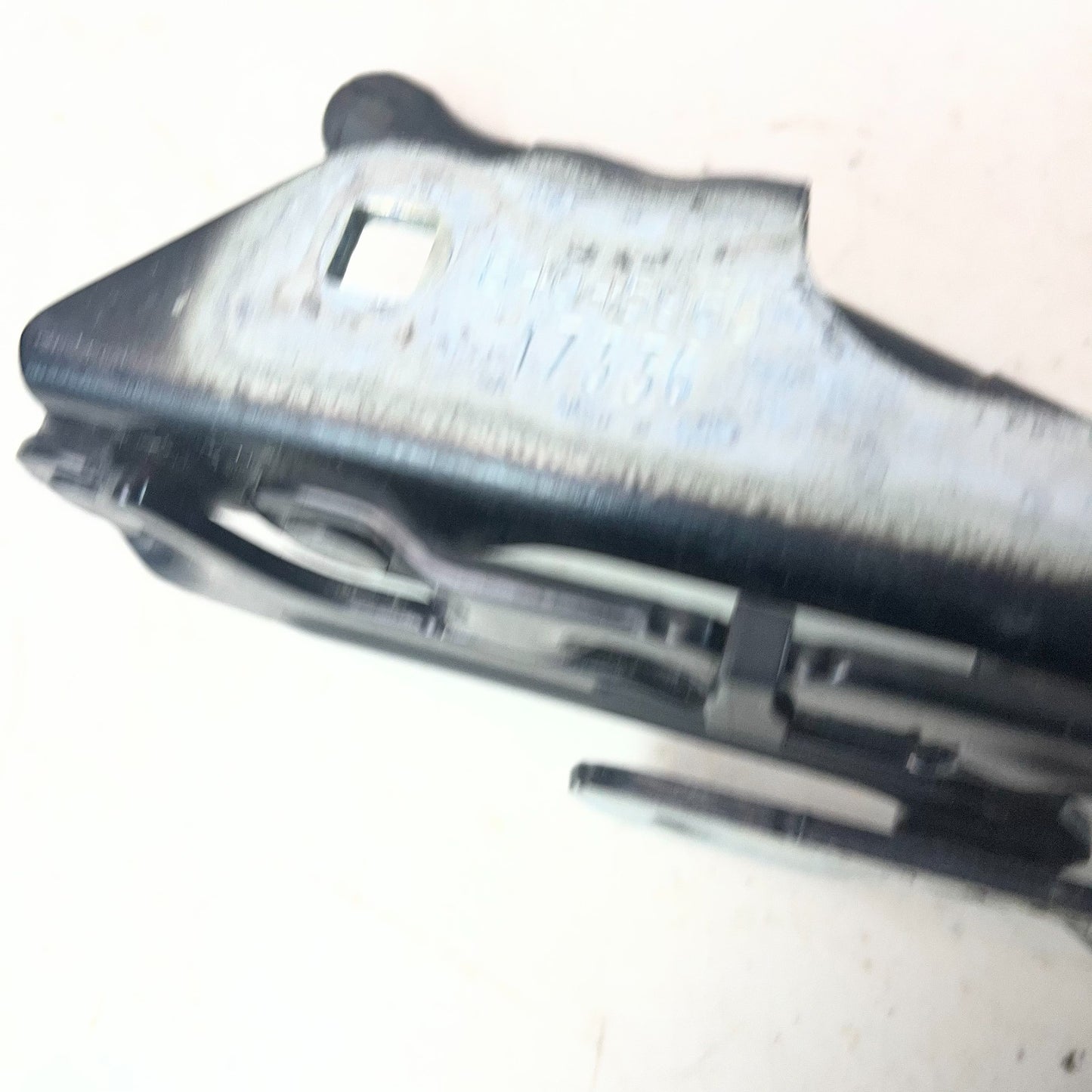 2016-2024 CHEVY CAMARO LEFT SIDE TAILGATE HINGE WITH LIFT SUPPORT 84045963 OEM