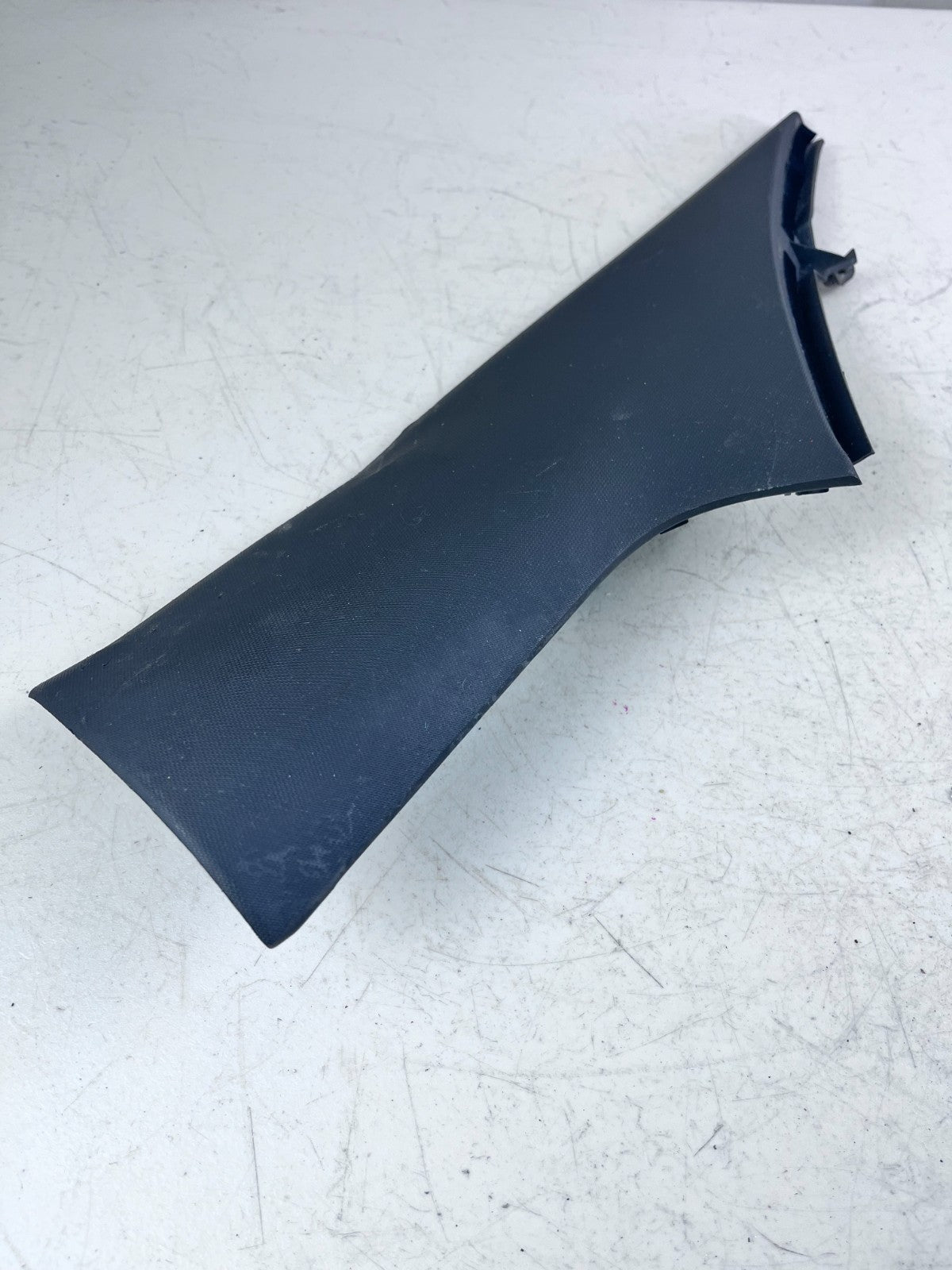 2010-2015 CHEVROLET CAMARO REAR RIGHT PASSENGER SIDE C-PILLAR TRIM 20962340 OEM