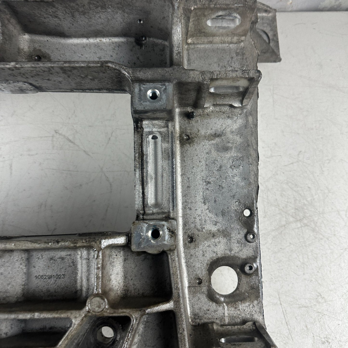 05-13 CHEVROLET CORVETTE C6 FRONT SUSPENSION SUBFRAME CROSSMEMBER CARRIER OEM