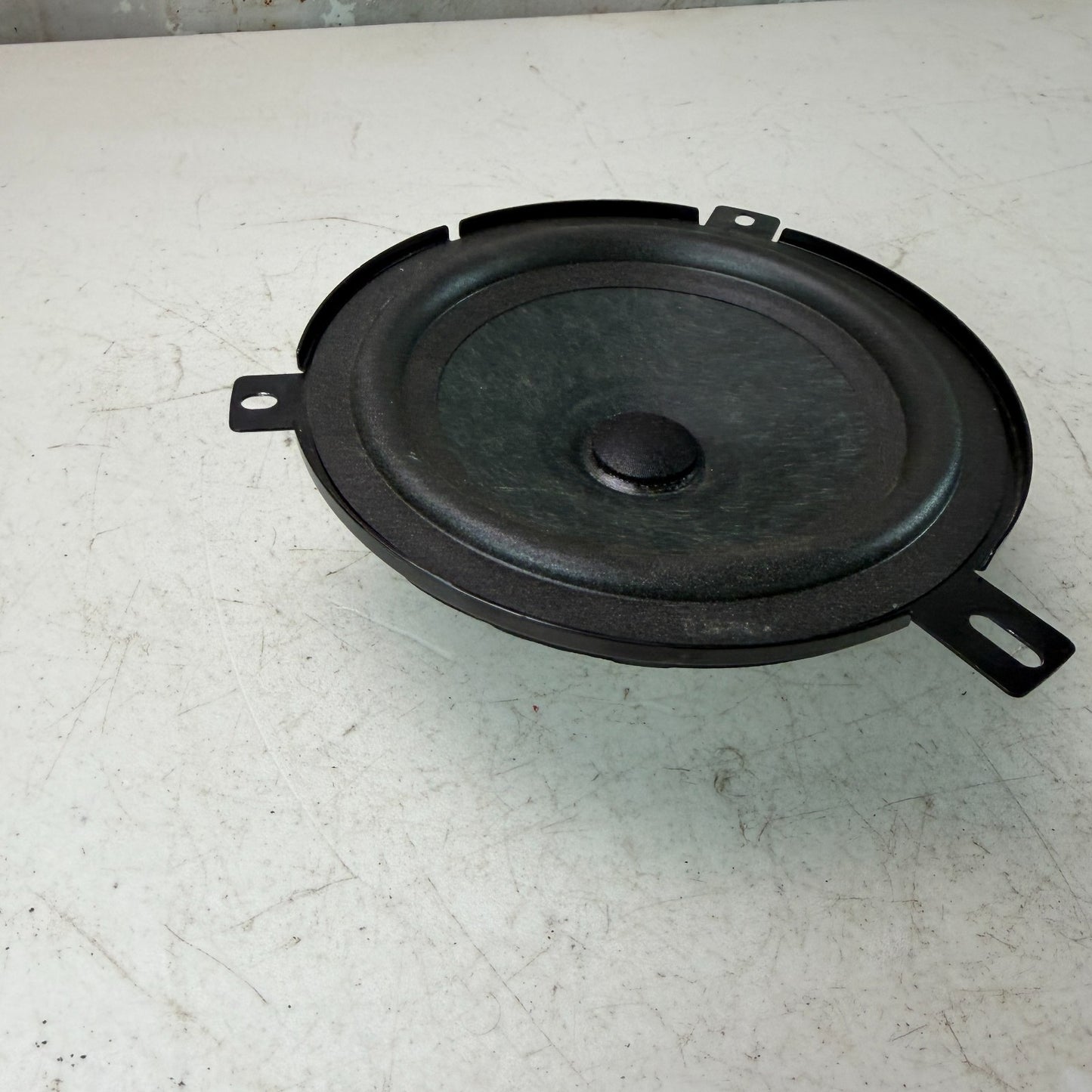 2017-2024 MASERATI LEVANTE FRONT OR REAR SIDE DOOR SOUND SPEAKER 06700372880 OEM