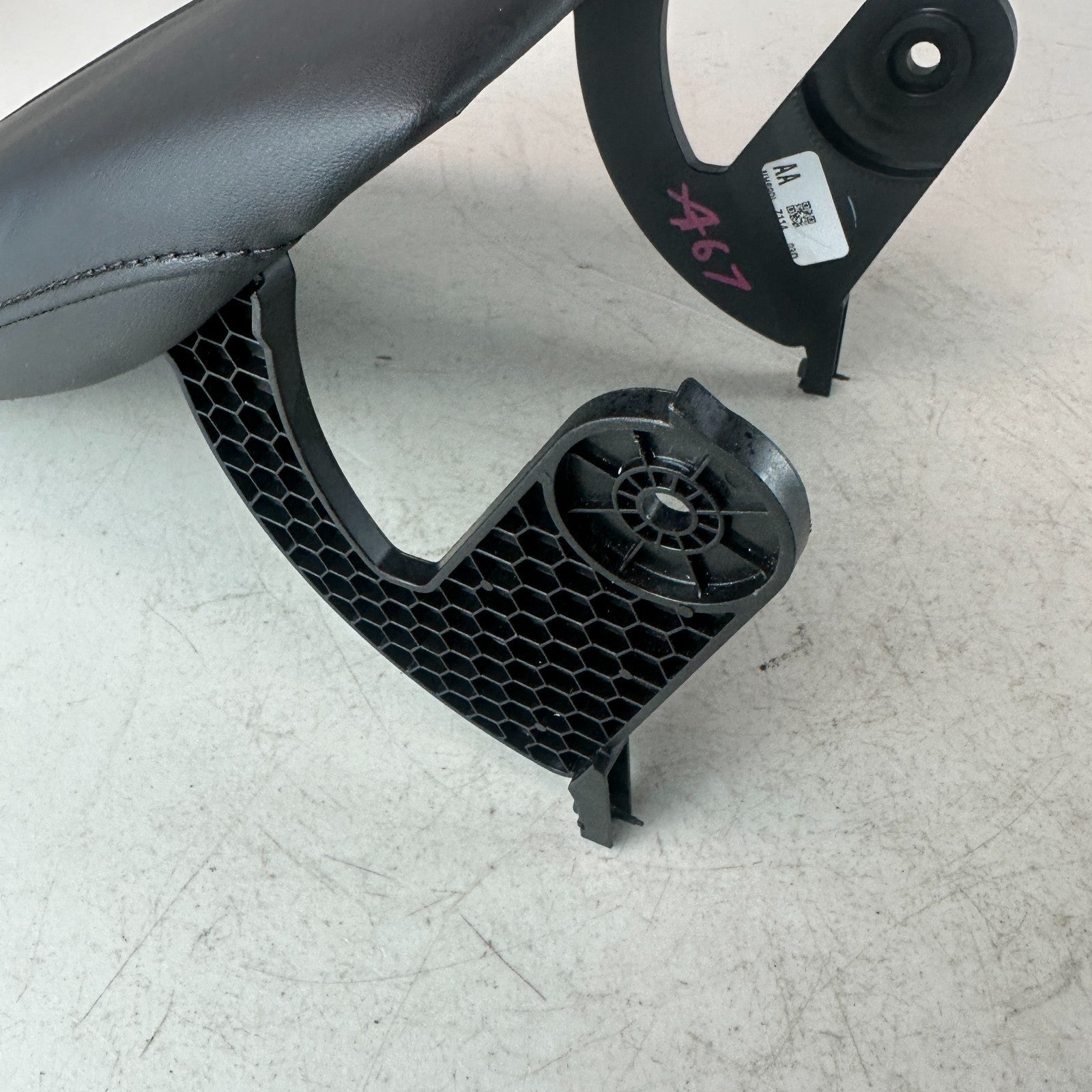 2015-2020 ACURA TLX CENTER FRONT CONSOLE LID ARM REST ARM REST 83405-TZ3-A01ZW