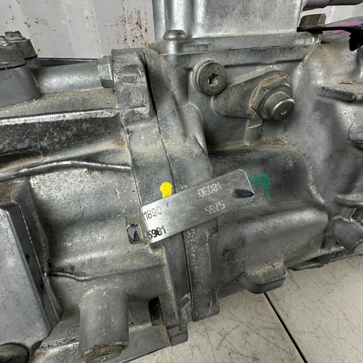 2014 CHEVROLET CORVETTE Z51 MANUAL TRANSMISSION ASSEMBLY 24255981 28K MILES OEM