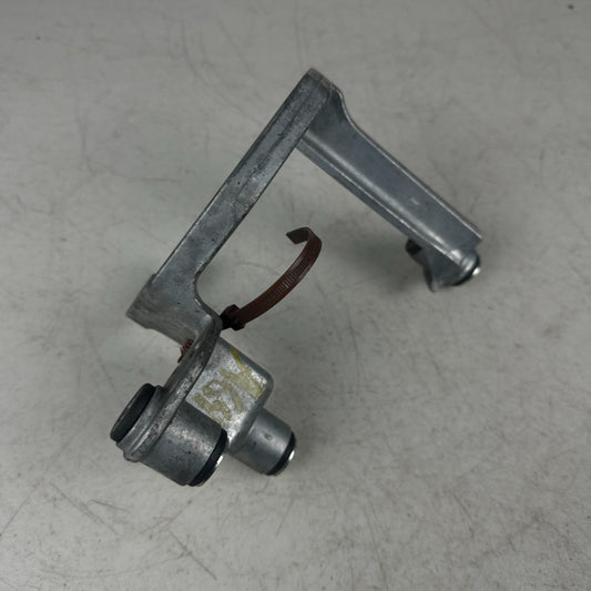 2014-19 CHEVROLET CORVETTE C7 POWER BRAKE BOOSTER VACUUM PUMP BRACKET MOUNT OEM