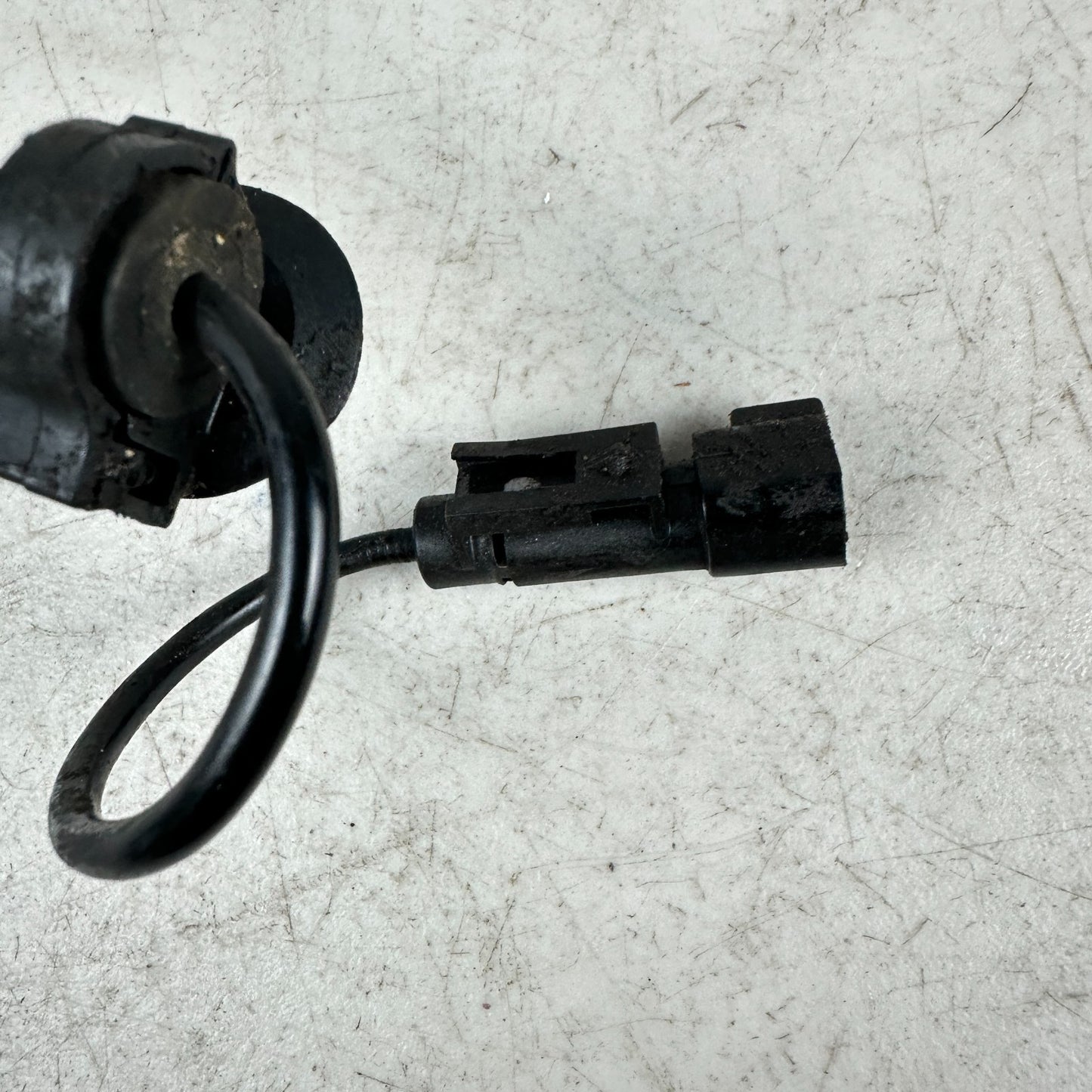 14-19 CHEVROLET CORVETTE C7 REAR RIGHT PASSENGER SIDE ABS WHEEL SPEED SENSOR OEM