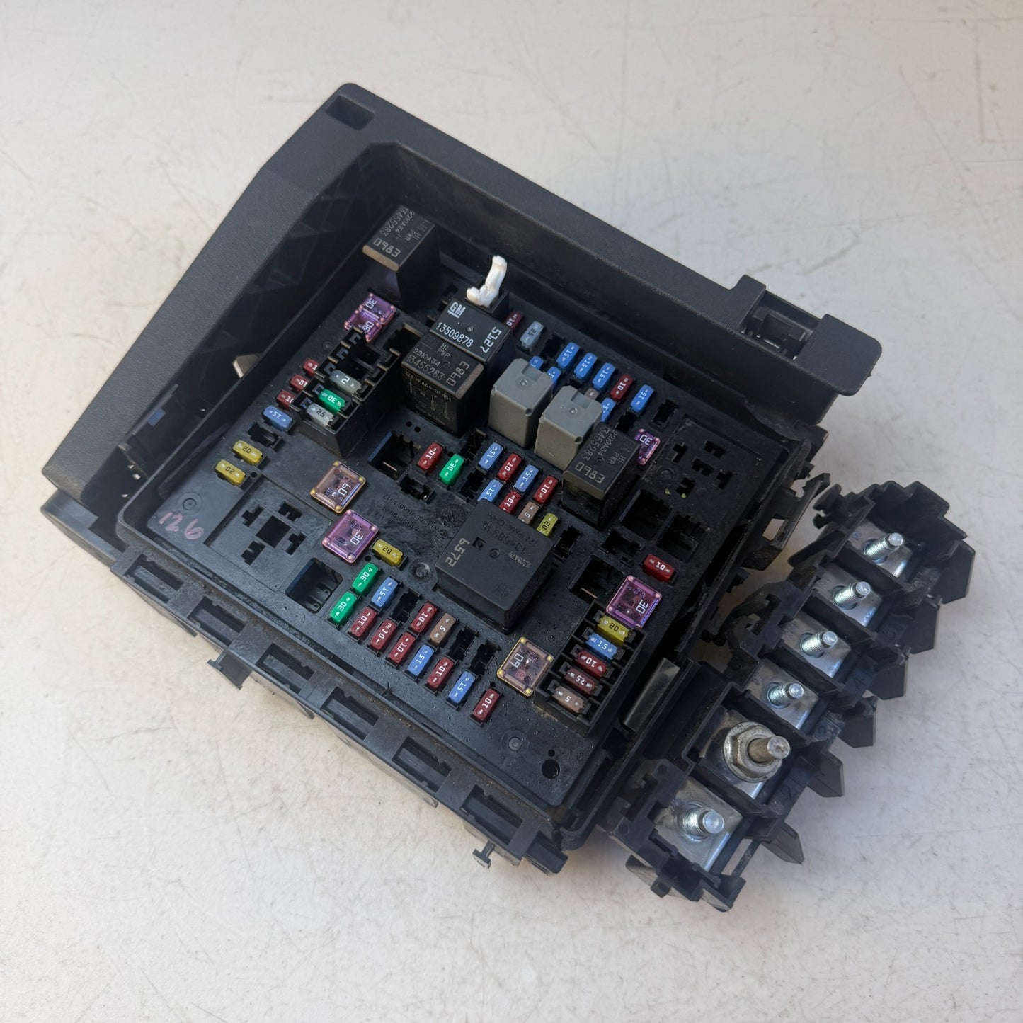 2023 CHEVROLET CAMARO ZL1 6.2L ENGINE BAY JUNCTION FUSE BOX BLOCK 86806141 OEM