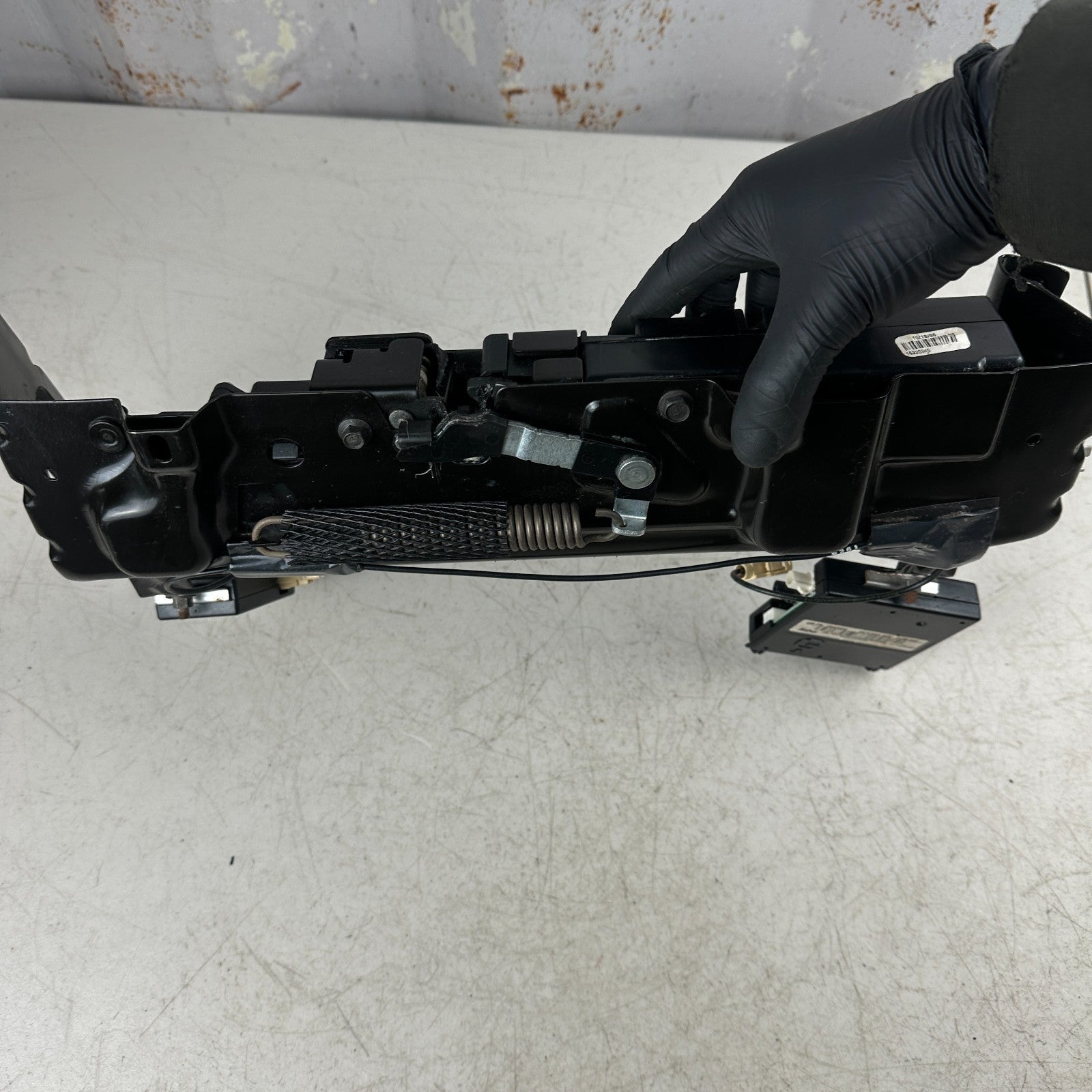 2014-2019 CHEVROLET CORVETTE C7 TRUNK LOCK RELEASE LATCH ASSEMBLY 15220345 OEM
