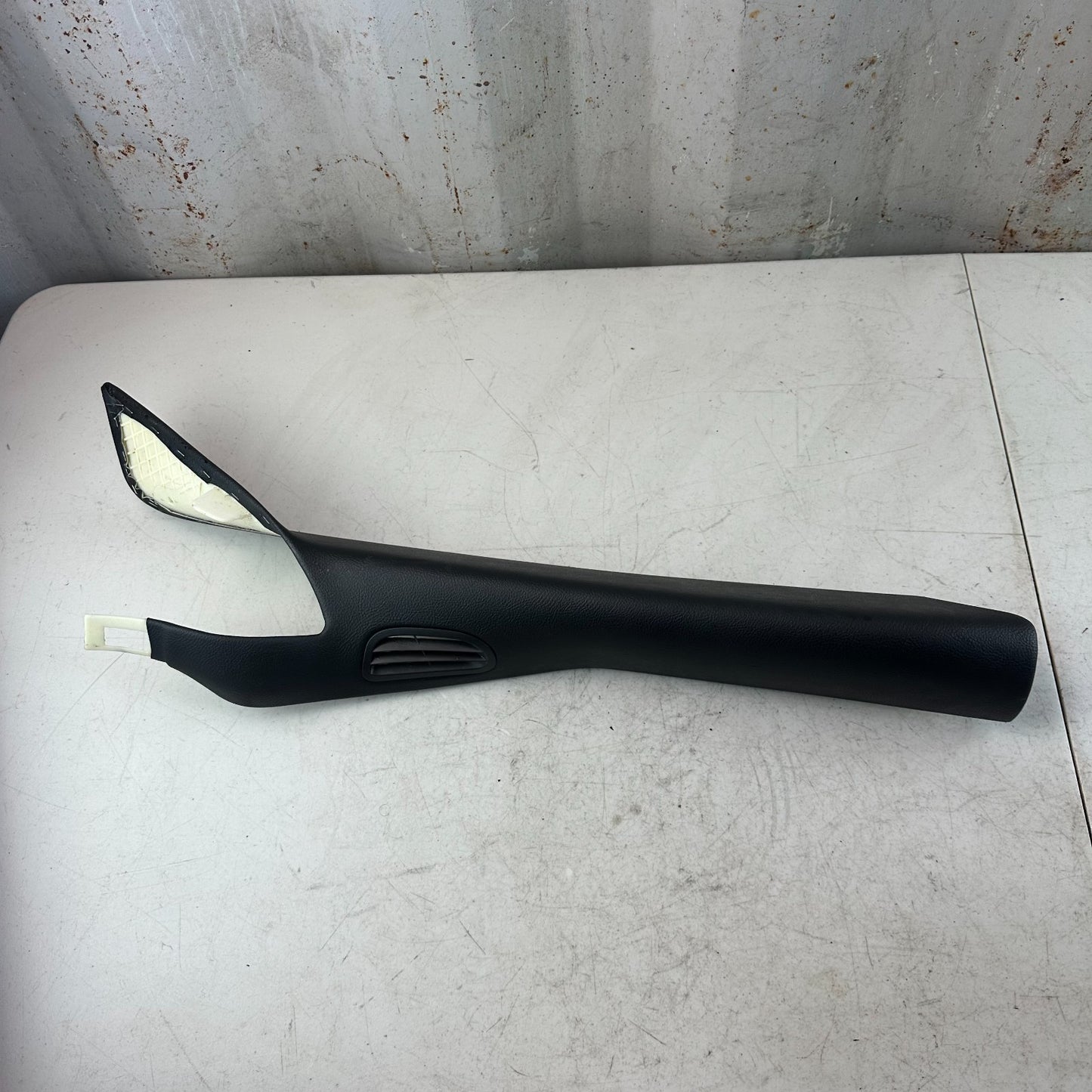05-13 CHEVROLET CORVETTE C6 WINDSHIELD FRONT RIGHT A-PILLAR TRIM COVER PANEL OEM