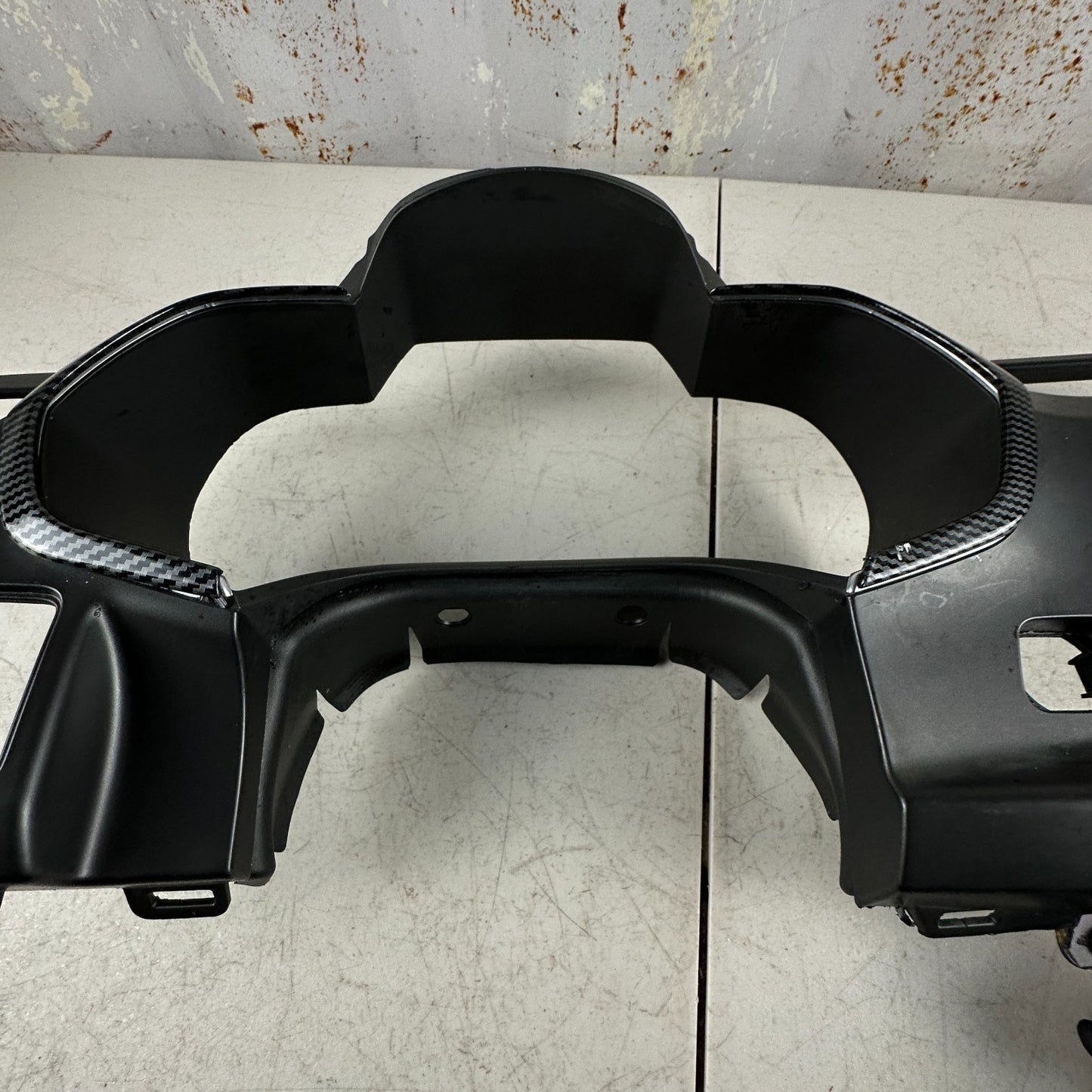 14-19 CHEVY CORVETTE C7 DASH INSTRUMENT CLUSTER SPEEDOMETER BEZEL TRIM PANEL OEM