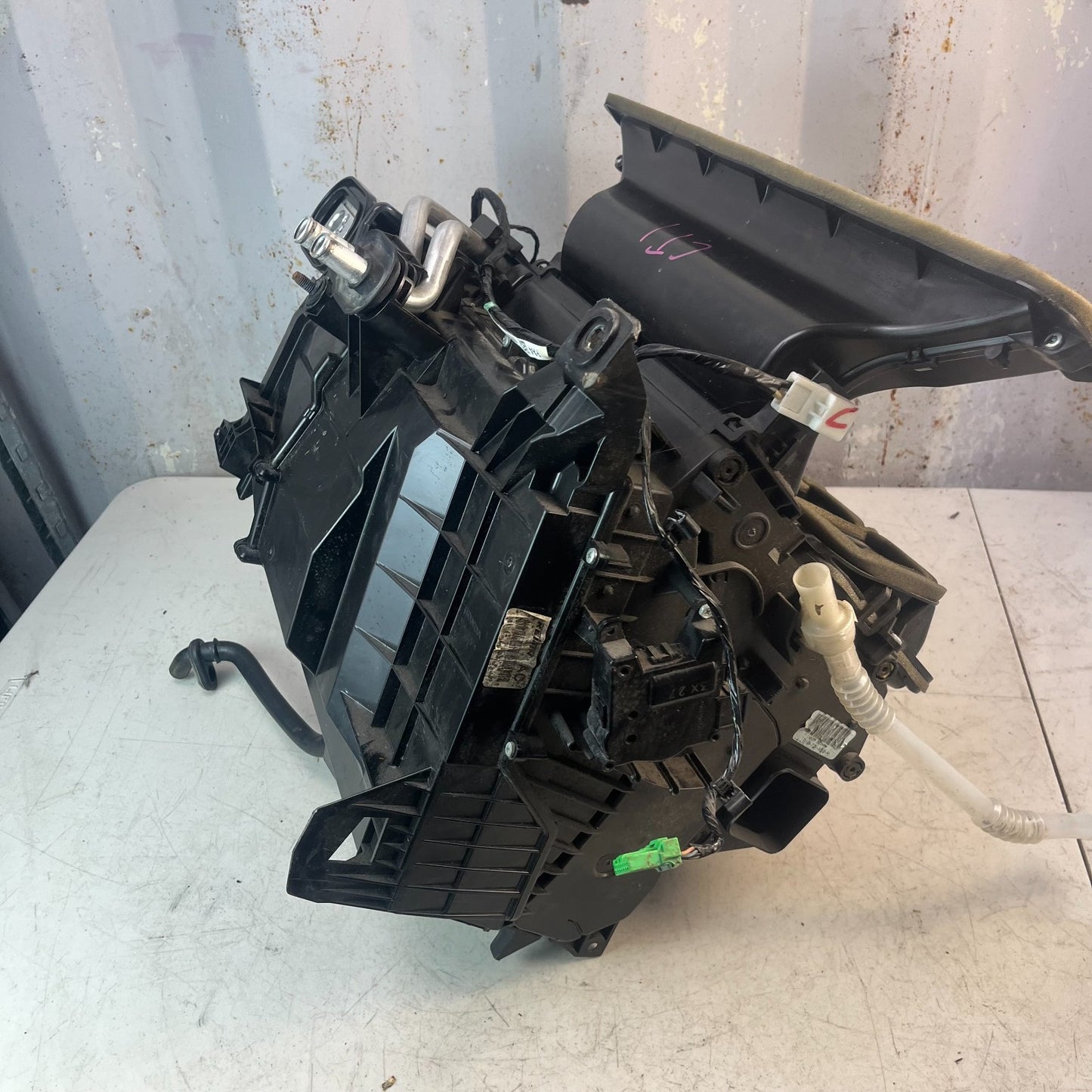 2013-2017 HONDA ACCORD FRONT HVAC AC A/C HEATER CORE ASSEMBLY 79104-T2F-A61 OEM