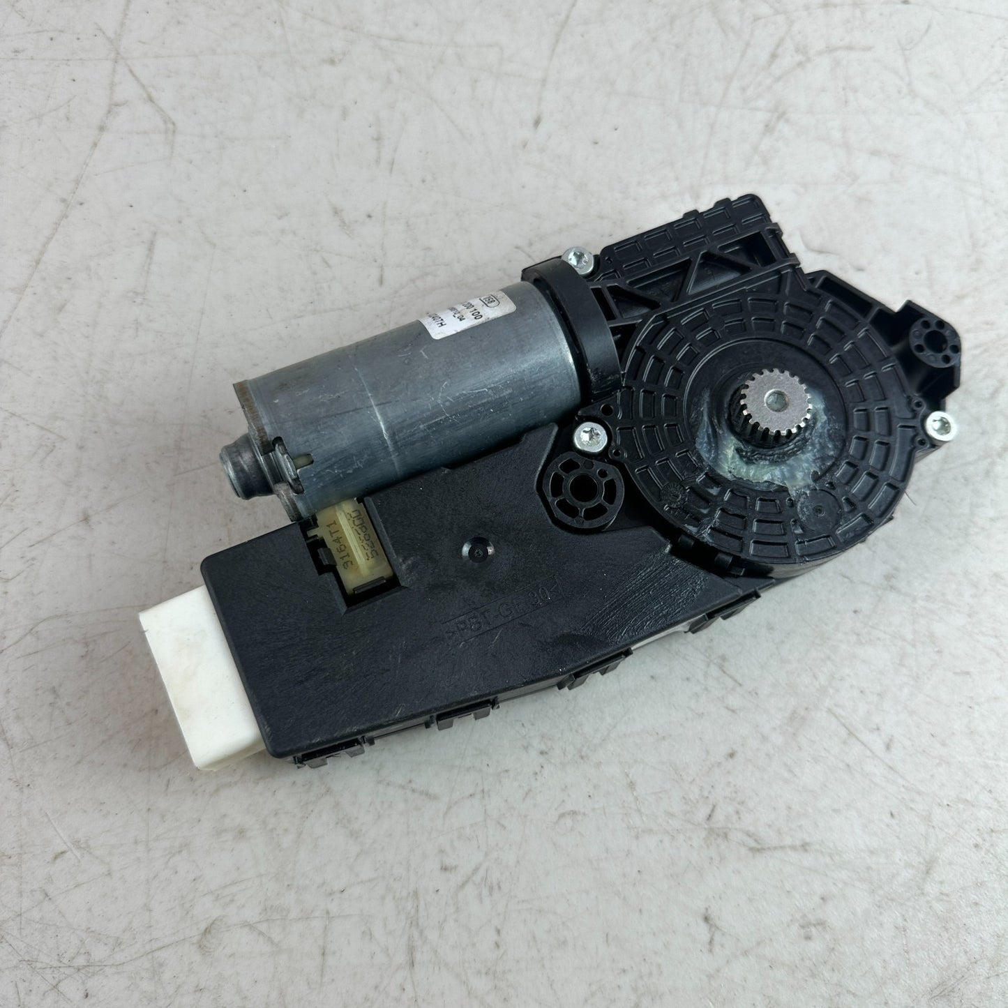 2015-2021 MERCEDES W205 C300 PANORAMIC SUN ROOF WINDOW CURTAIN SHADE MOTOR OEM