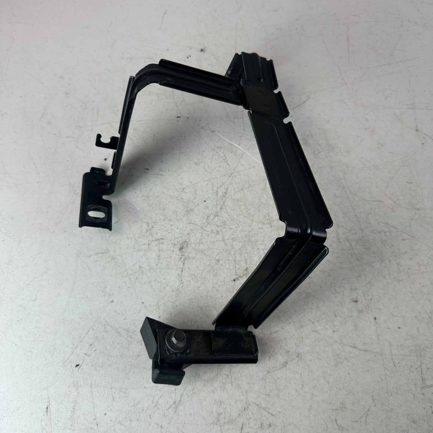 2016-2024 CHEVROLET CAMARO BATTERY TRAY HOLD DOWN RETAINER MOUNT BRACKET OEM