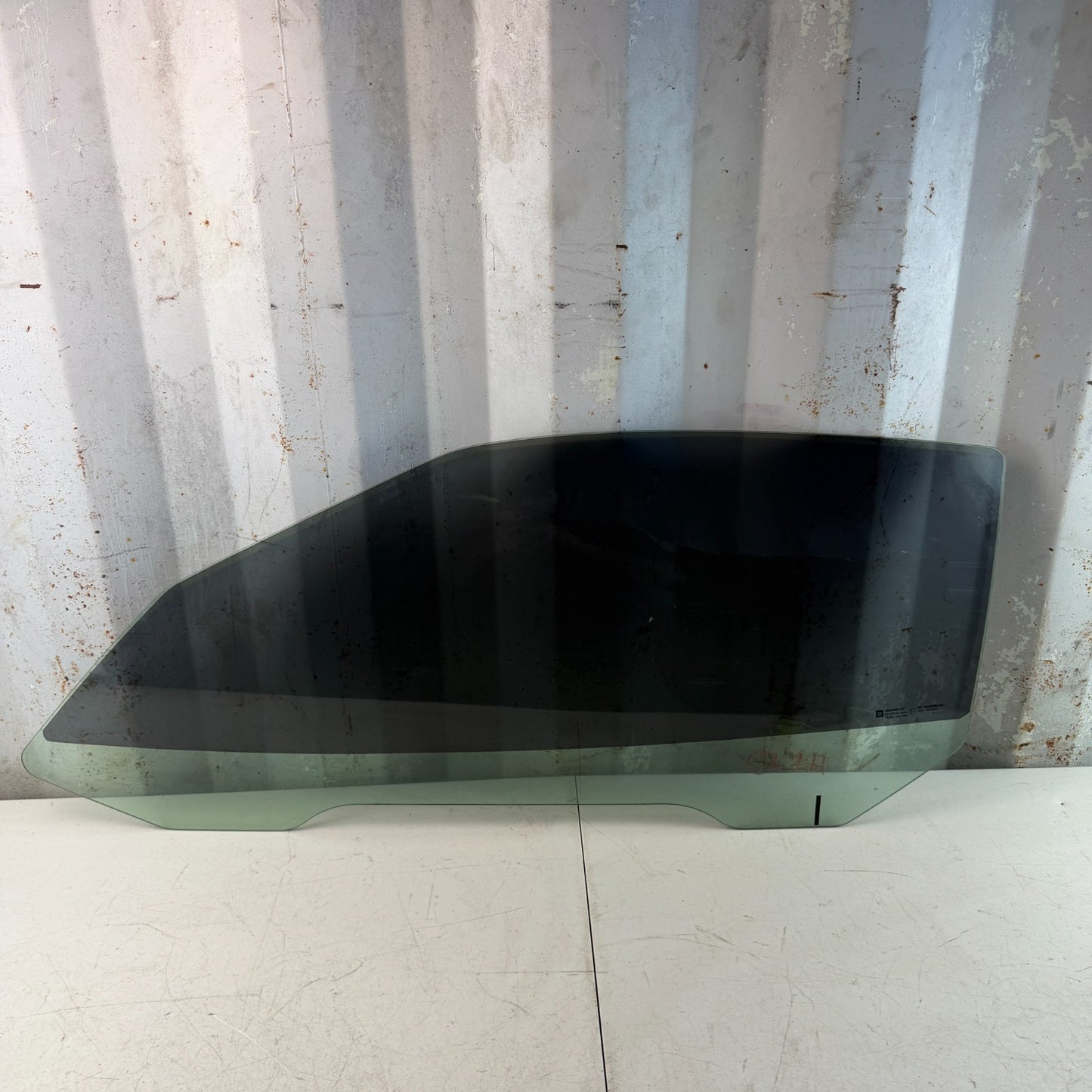2005-2013 CHEVROLET CORVETTE C6 FRONT RIGHT PASSENGER SIDE DOOR WINDOW GLASS OEM