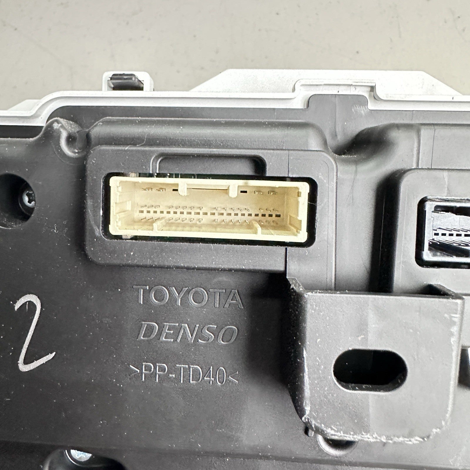 2021 Toyota Corolla Speedometer Cluster 2.0L 83800-F2W30 Used OEM 41,705 Miles