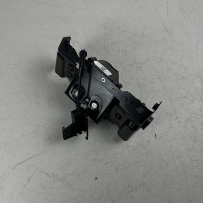 2014-2019 CHEVROLET CORVETTE C7 REAR TAILGATE TRUNK LID LOCK LATCH ACTUATOR OEM