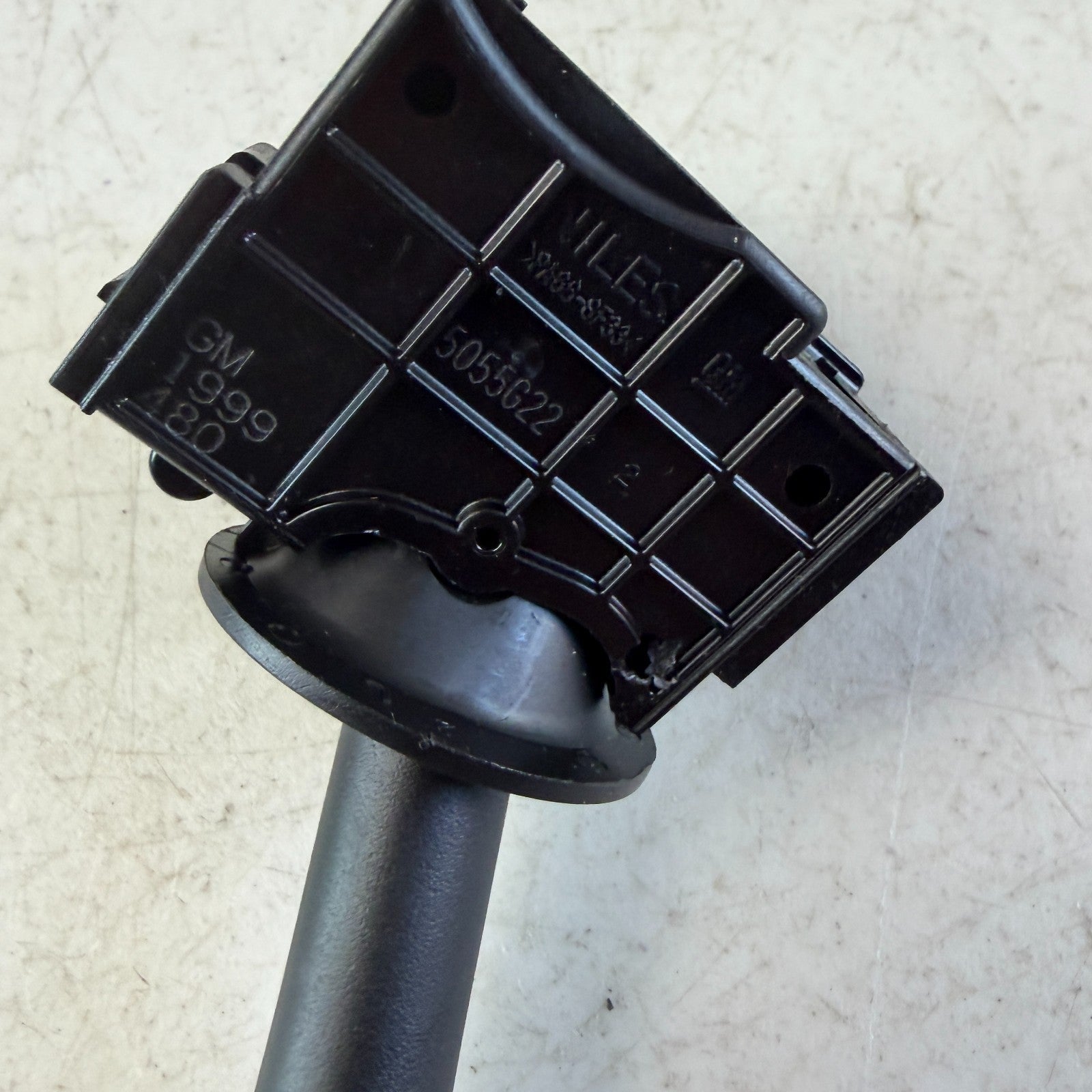 2005-2013 CHEVROLET CORVETTE C6 STEERING COLUMN WIPER CONTROL SWITCH 1999480 OEM