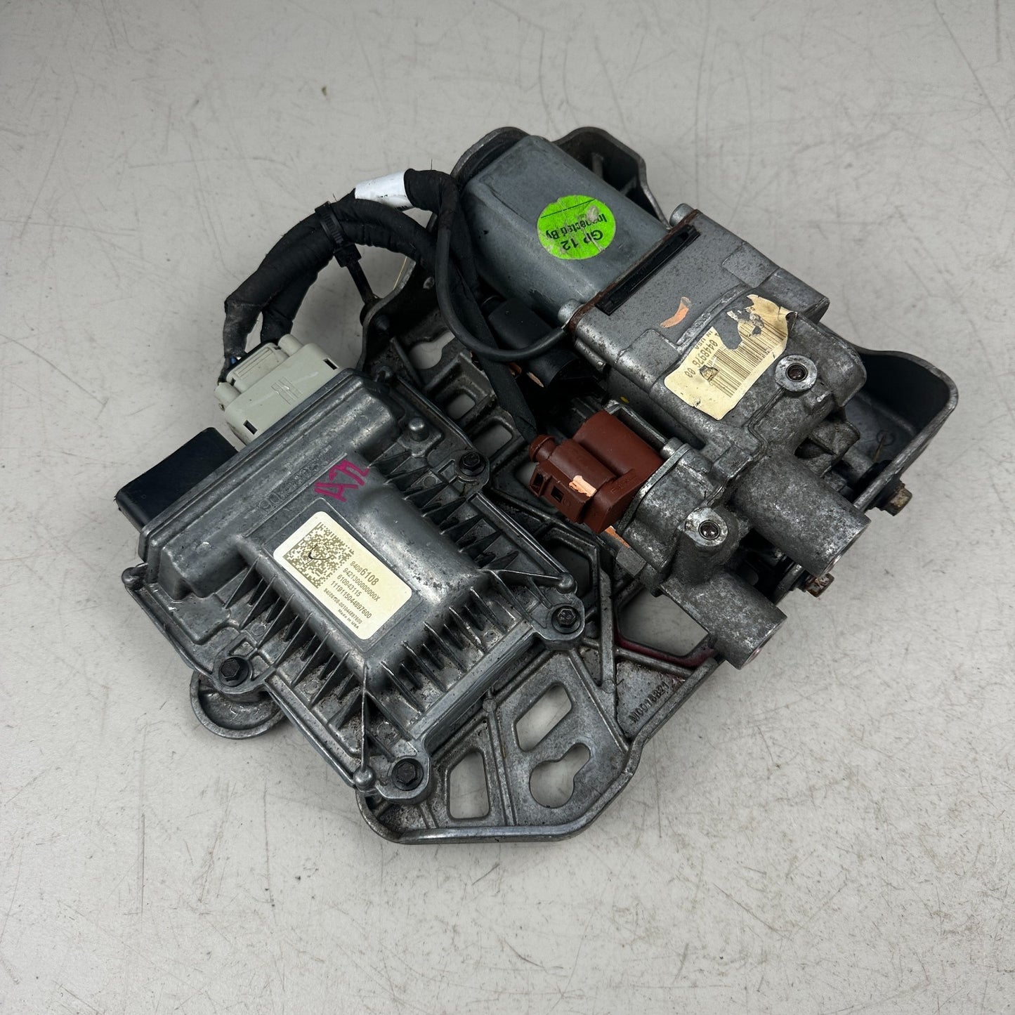 2014-2019 CHEVROLET CORVETTE C7 REAR DIFFERENTIAL LOCK ACTUATOR PUMP MODULE OEM