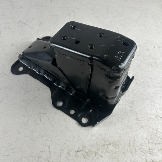 2017-2022 HONDA CR-V CRV FRONT RIGHT BUMPER DRIVER SIDE BAR MOUNT BRACKET OEM