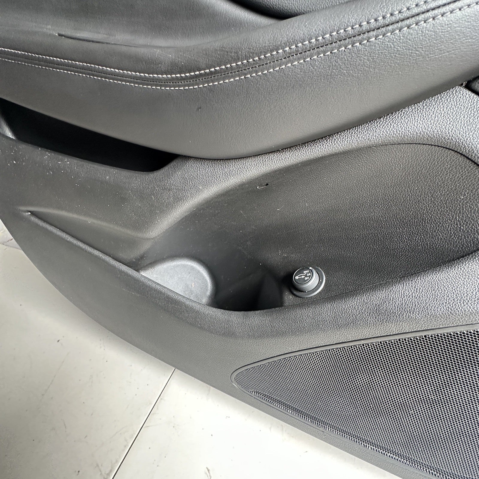 19-20 Buick Envision Interior Front Left Driver Door Trim Panel Black  OEM