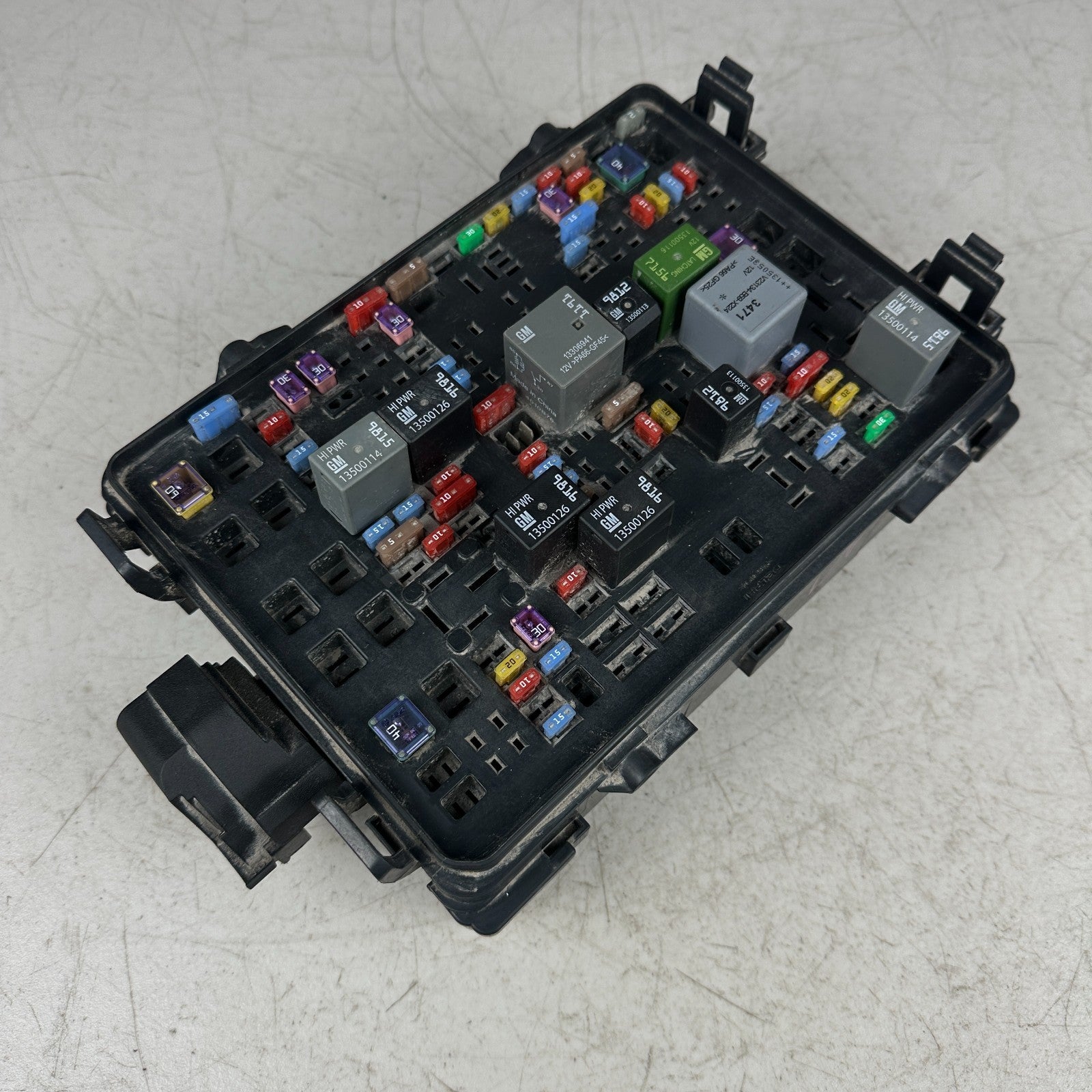 2014-2019 CHEVROLET CORVETTE C7 UNDER HOOD RELAY FUSE BOX ASSEMBLY 23189699 OEM