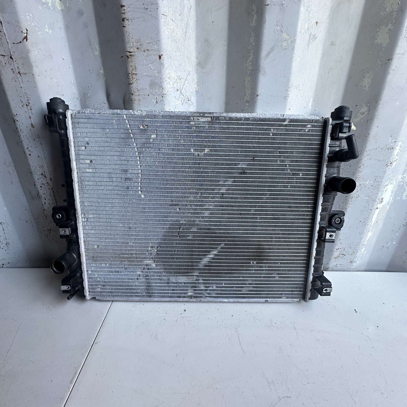 14-19 Chevrolet Corvette C7 Z06 Grand Sport engine Cooling Radiator OEM USED