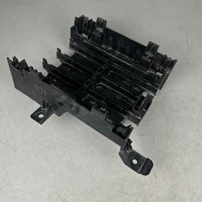 2014-2019 CHEVROLET CORVETTE C7 WIRING JUNCTION BLOCK BOX BRACKET 84388798 OEM
