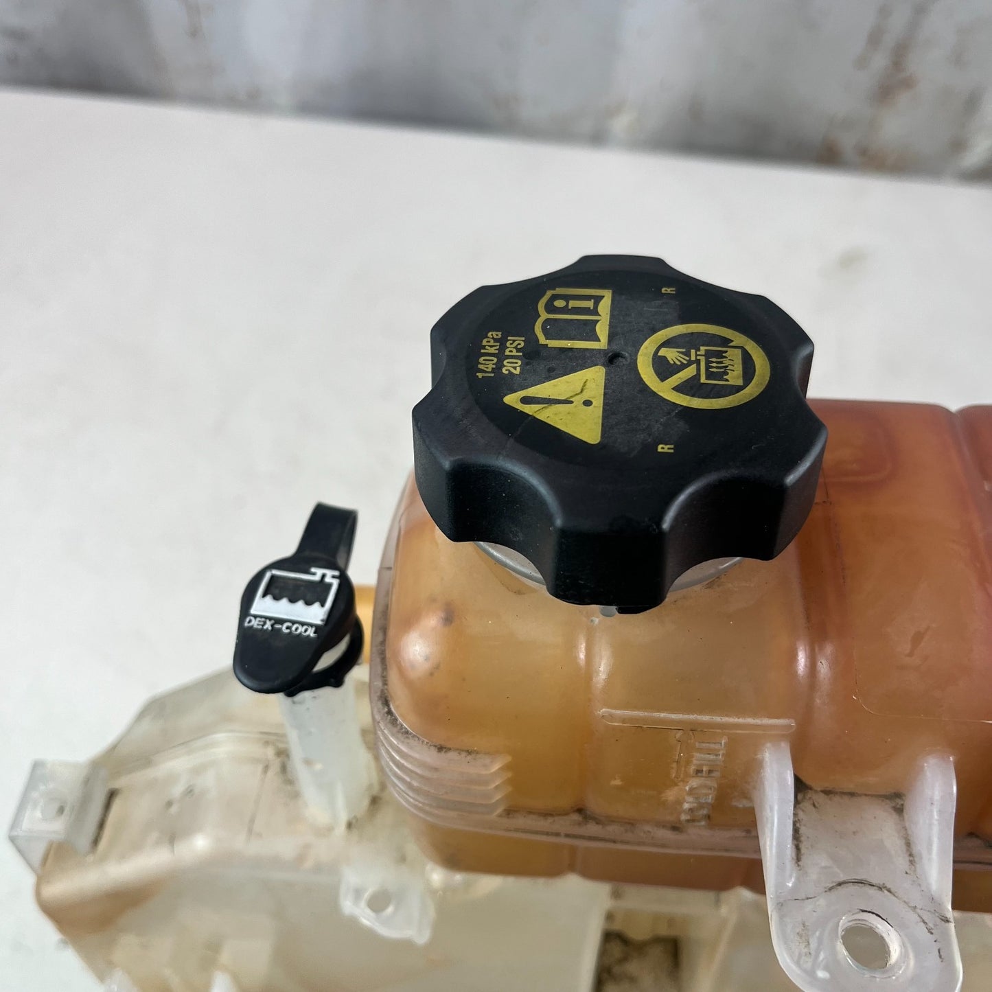 2016-2024 CHEVROLET CAMARO ENGINE COOLANT OVERFLOW RESERVOIR TANK 22948113 OEM