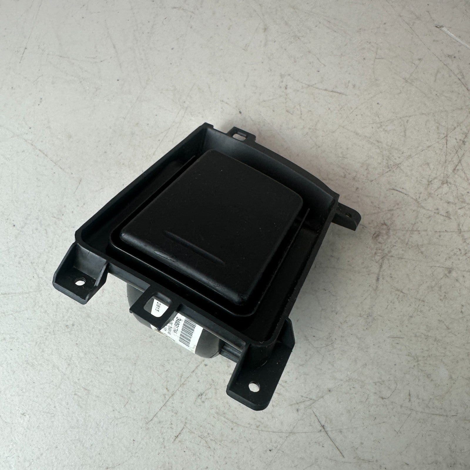 2014-2019 CHEVY CORVETTE FRONT CONSOLE ASHTRAY CIGARETTE LIGHTER COMPARTMENT OEM