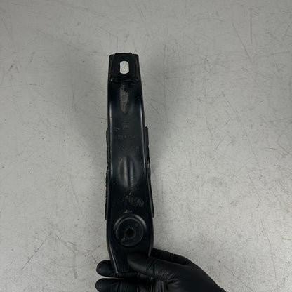 2016-24 CHEVROLET CAMARO REAR RIGHT SIDE CROSSMEMBER MOUNT BRACKET 23227530 OEM