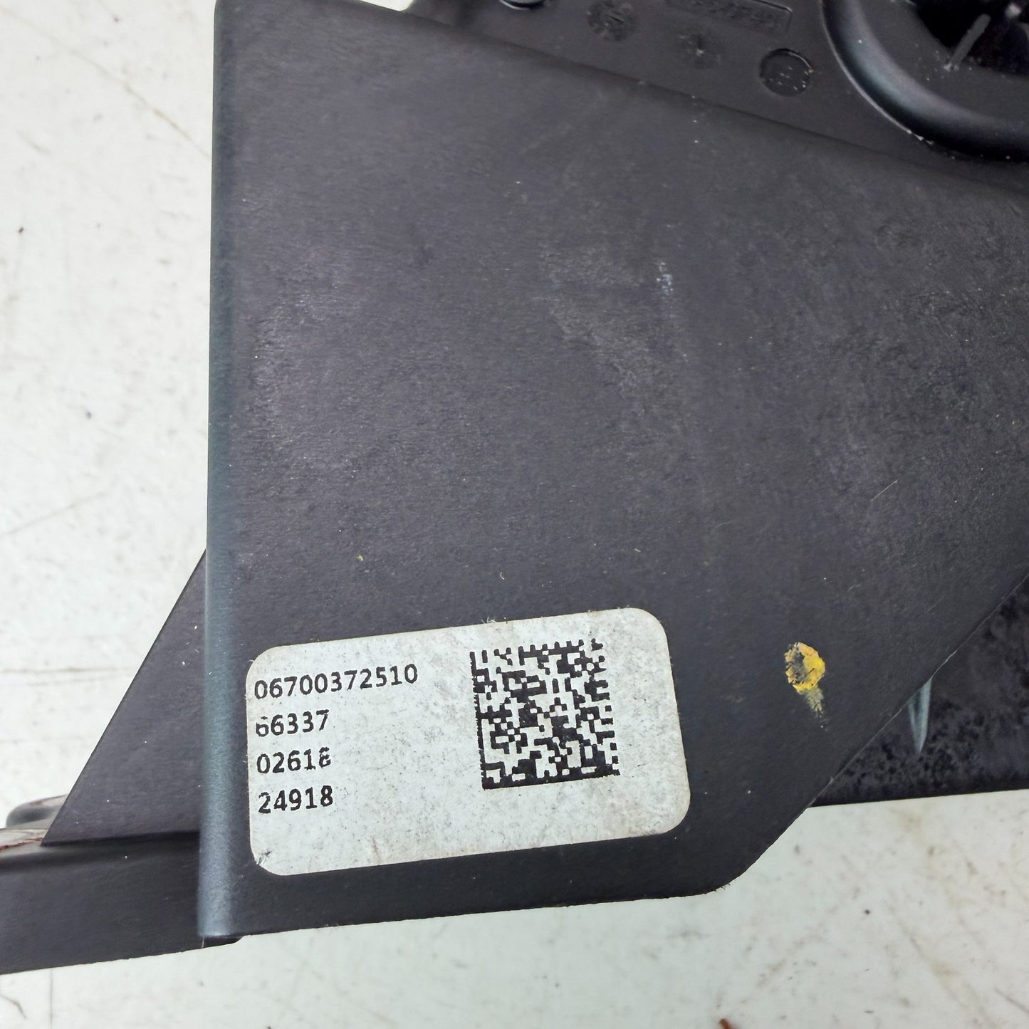 2017-2020 MASERATI LEVANTE GAS PEDAL ACCELERATOR THROTTLE SENSOR 04861714AF OEM