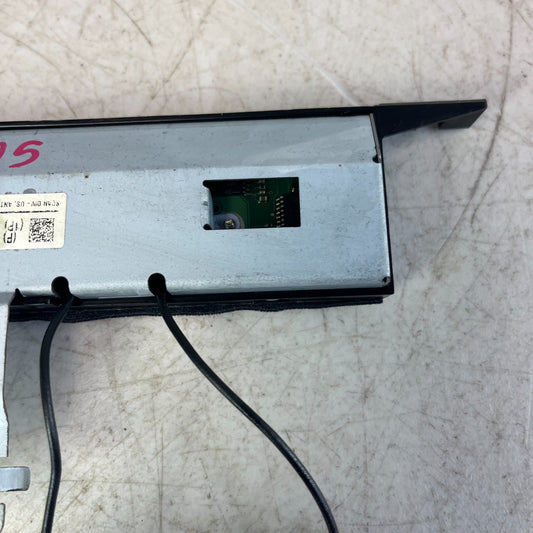 2008-2015 CADILLAC CTS-V RADIO AM FM ANTENNA RECEIVER CONTROL MODULE 28054588
