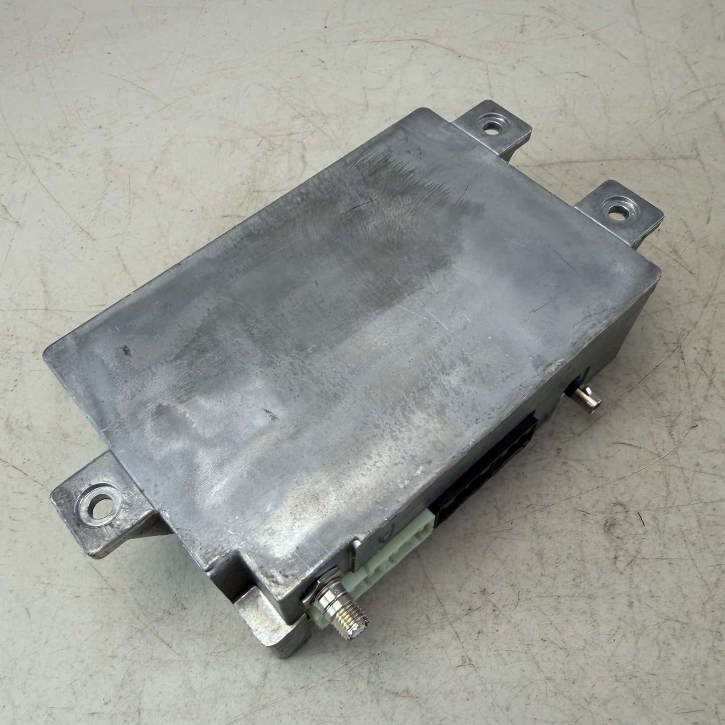 2005-2013 CHEVROLET CORVETTE C6 COMMUNICATION ONSTAR CONTROL MODULE 15950117 OEM