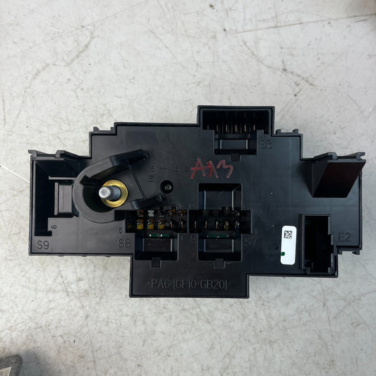2015-2018 MERCEDES W205 C300 FRONT ENGINE FUSE BOX RELAY MODULE UNIT A2229063202
