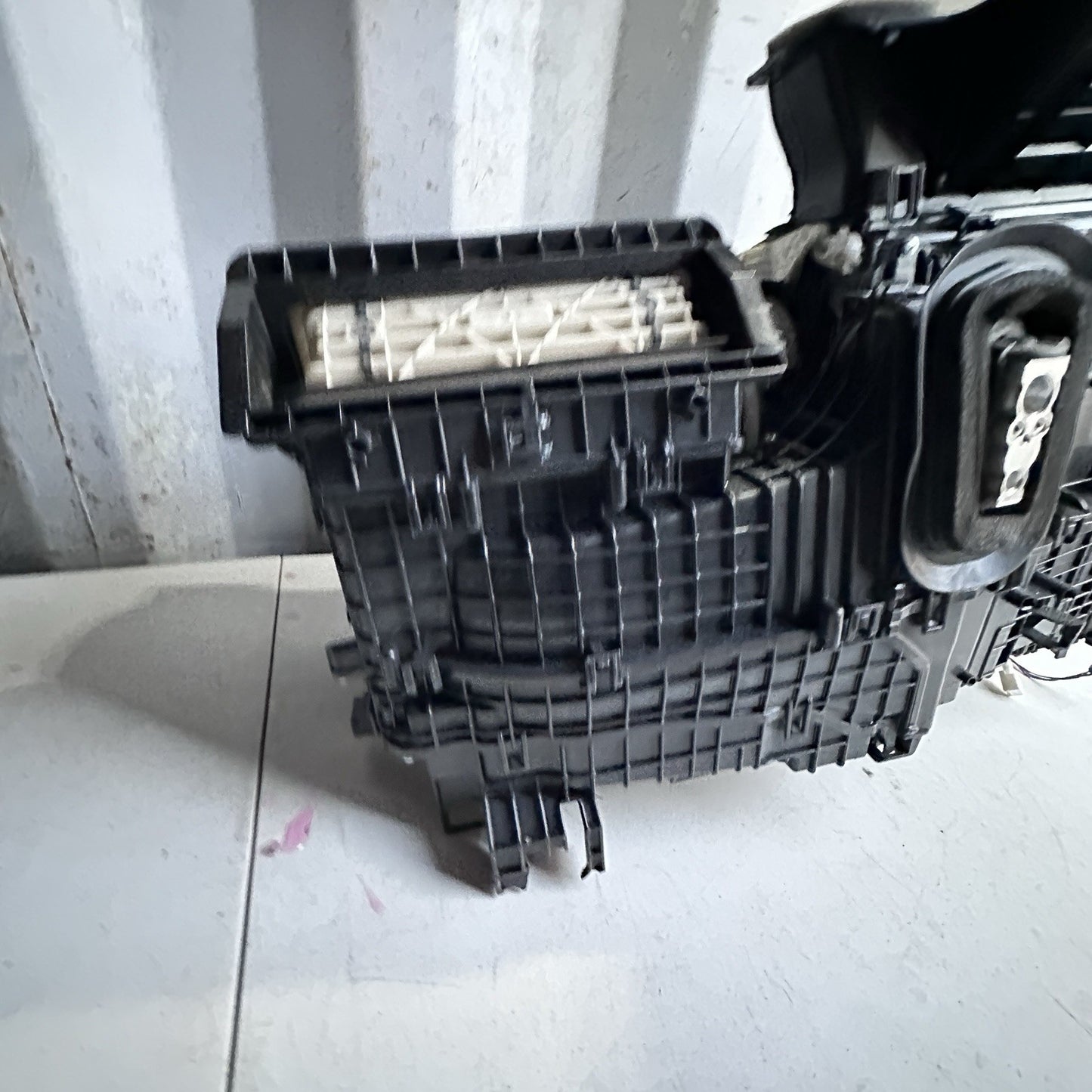 2020 - 2024 TOYOTA COROLLA HVAC AC CLIMATE HEATER BLOWER MOTOR HOUSING BOX OEM
