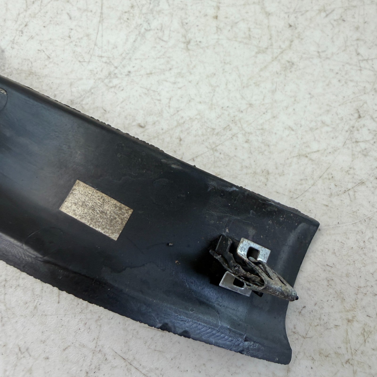 2005-2013 CHEVROLET CORVETTE LEFT SIDE LOWER B PILLAR COVER TRIM AAA38889 OEM