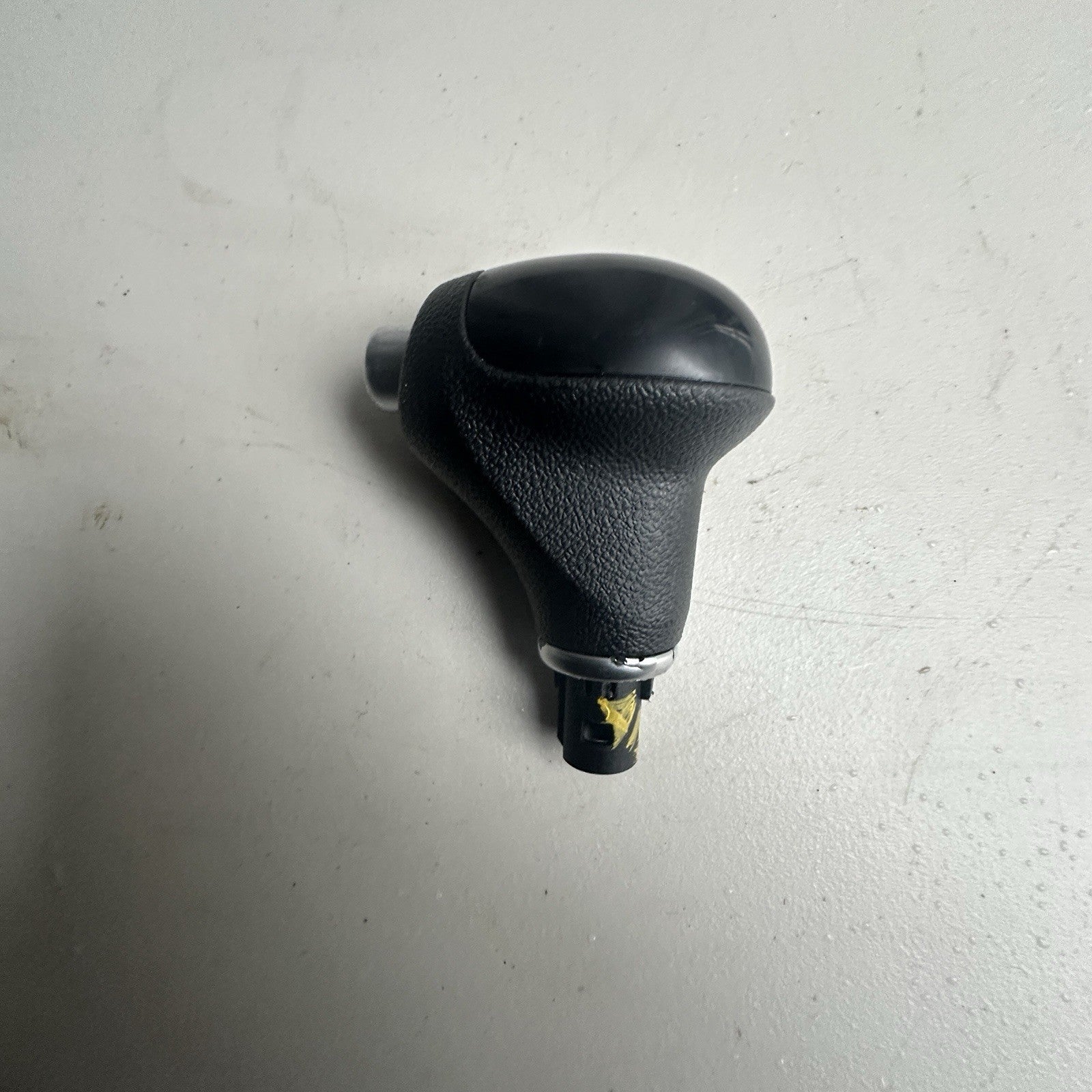 Kia Sorento 2016-2018 OEM Transmission Gear Shift Knob