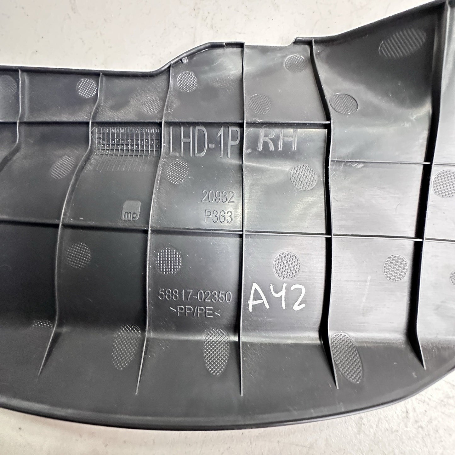 2020-2024 TOYOTA COROLLA FRONT RIGHT SIDE CENTER CONSOLE COVER TRIM PANEL OEM