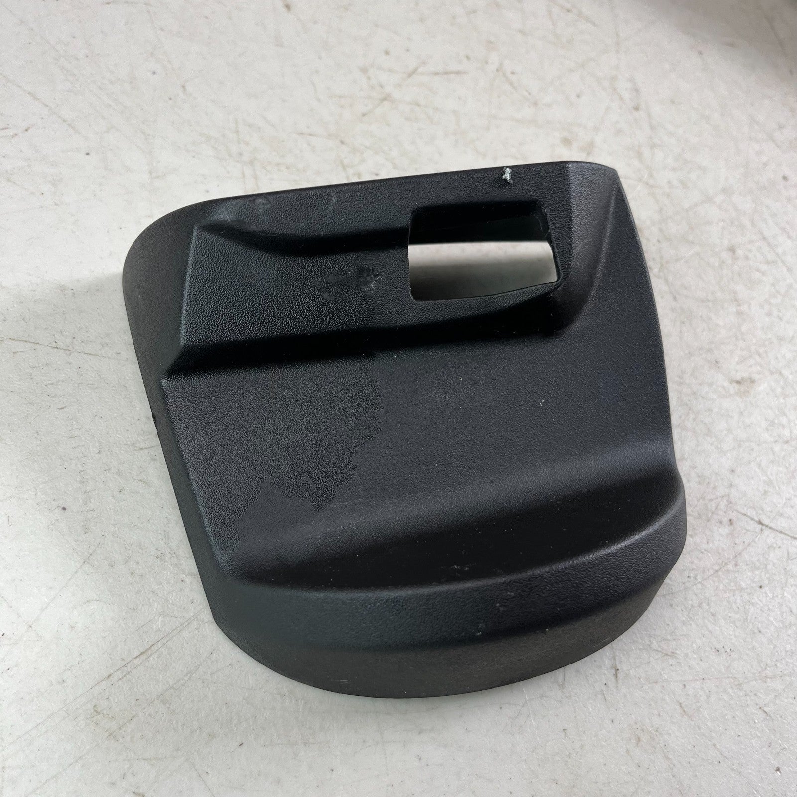 05-13 CHEVROLET CORVETTE C6 RIGHT PASSENGER TARGA TOP STORAGE HOOK COVER OEM