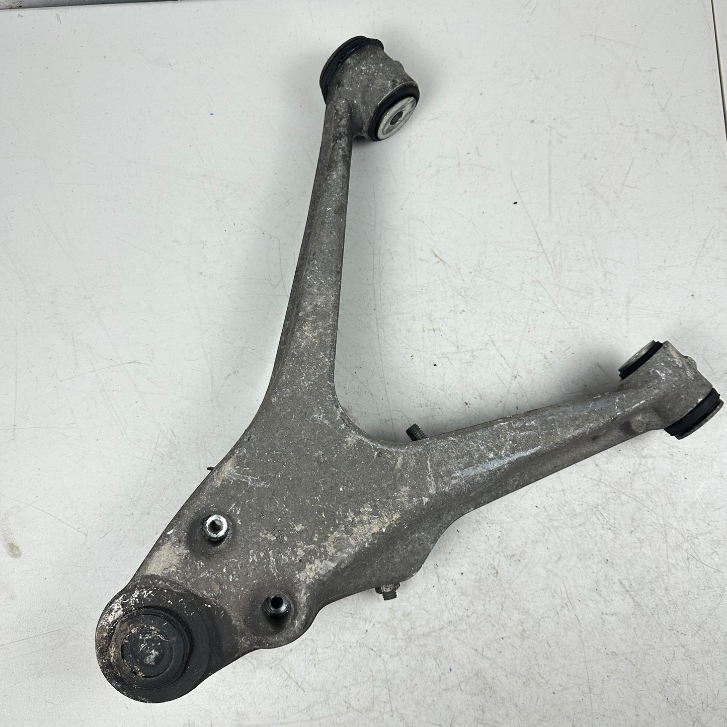 2005-2013 CHEVROLET CORVETTE C6 FRONT LEFT DRIVER SDIE LOWER CONTROL ARM OEM