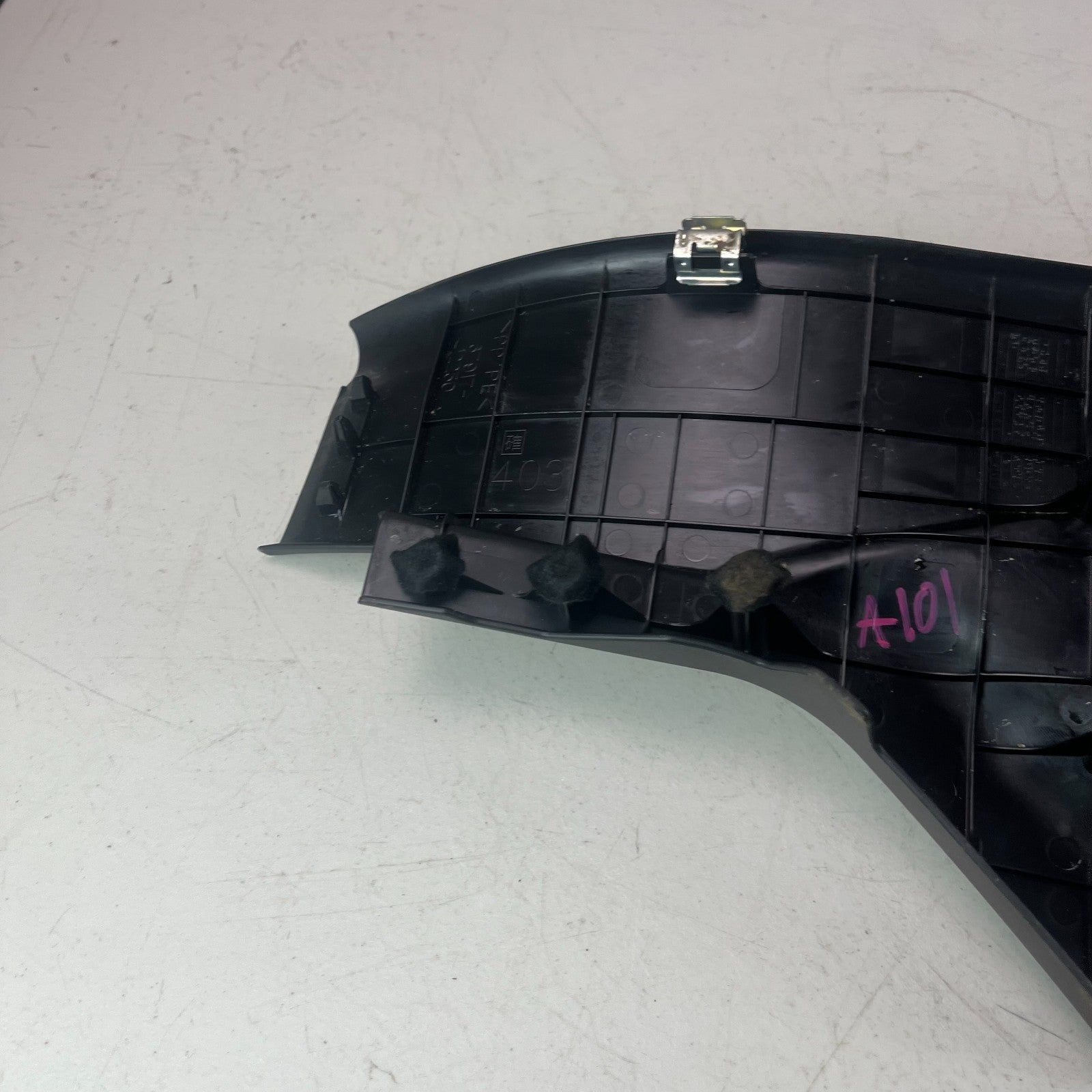 2020-2025 TOYOTA COROLLA REAR RIGHT DOOR SILL PLATE TRIM COVER 67917-12250 OEM