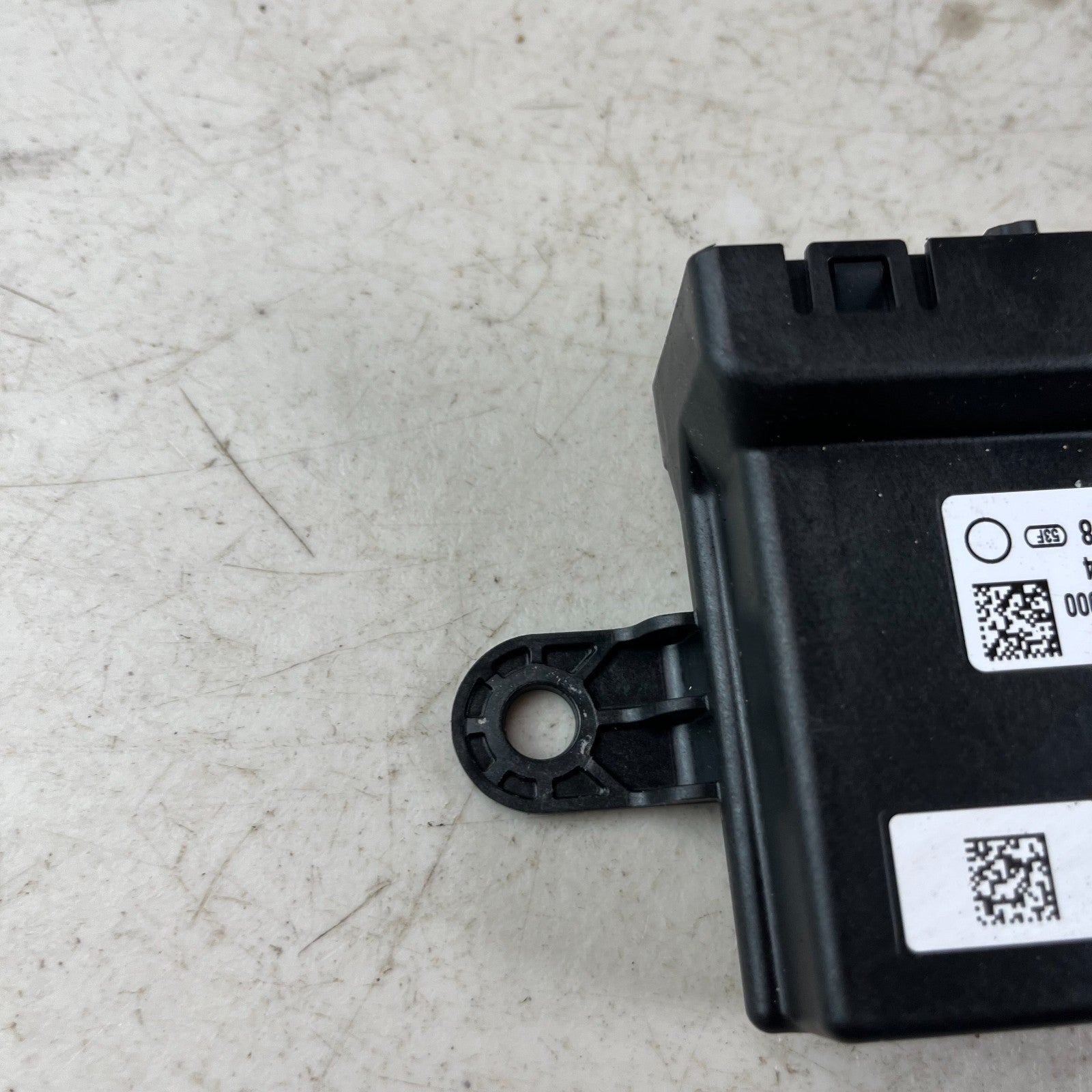 2017 - 2020 MASERATI LEVANTE PARKING ASSIST CONTROL MODULE UNIT 068403887AB OEM